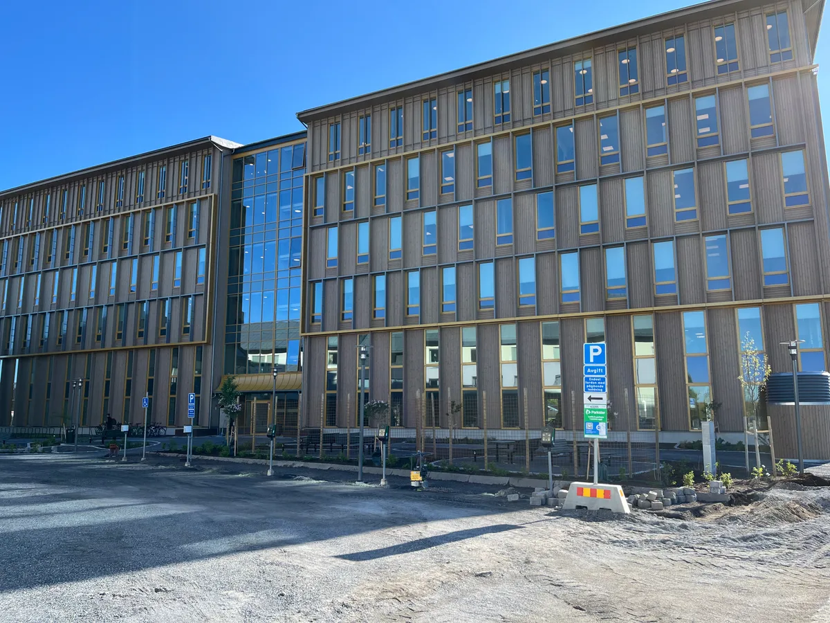 Glasfasad – kontorsbyggnad