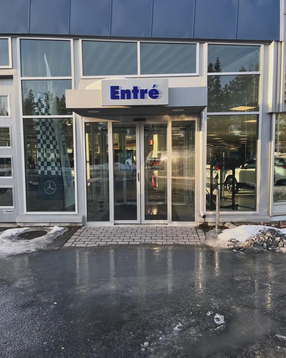 Garageport – glasdetalj